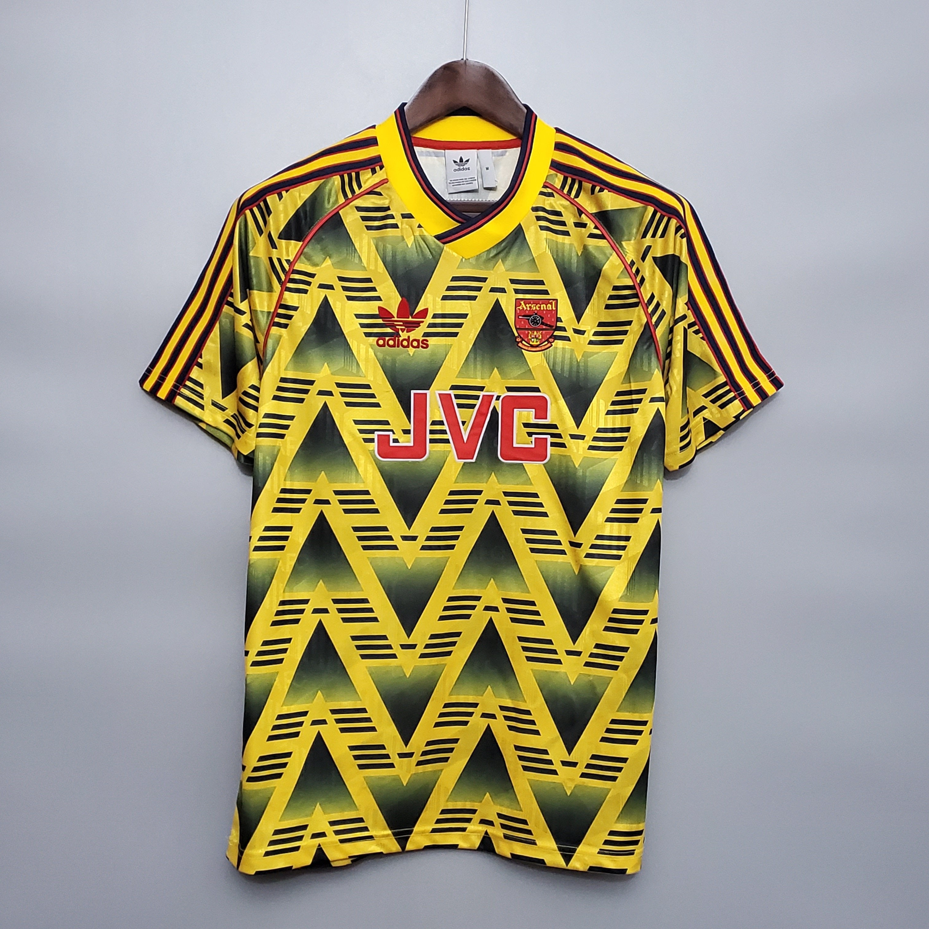 1991 1993 Arsenal Away Retro Kit Stand Out with this Classic Jersey