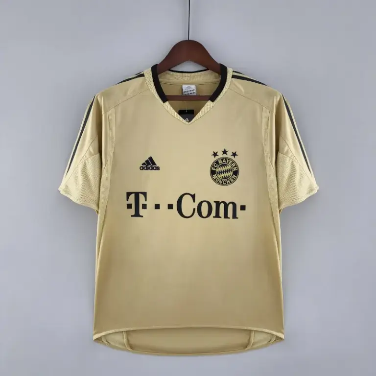 2004-2005 Bayern Munich Jersey retro kit