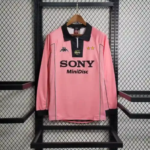 Retro-1997-98-Juventus-Long-Sleeve-Away-3.webp