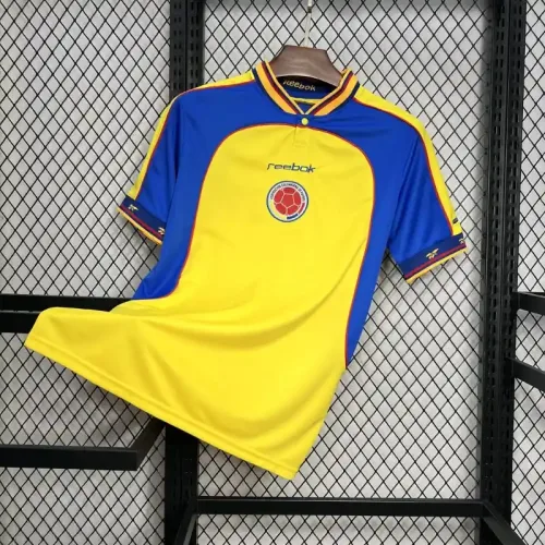 Retro-2001-Colombia-Soccer-Jersey-Home-6.webp