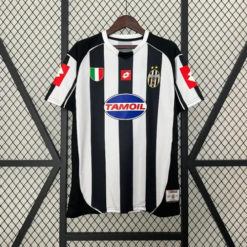 Retro-2002-03-Juventus-Soccer-Jersey-Home-8.webp