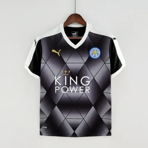 Retro-Leicester-City-1516-away-7.webp
